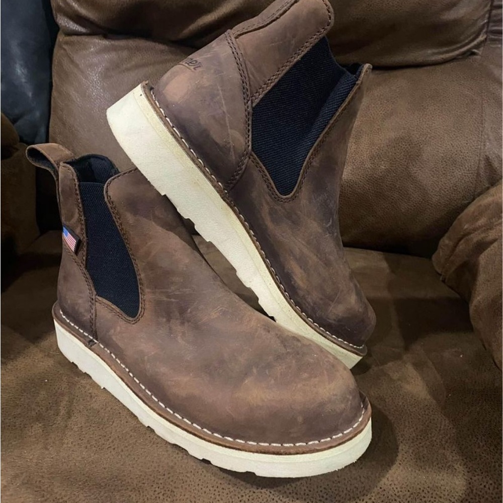 Danner Steel Toe Women’s Size 8.5
